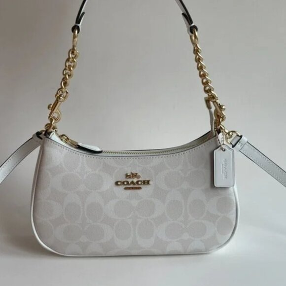 Coach Teri Shoulder Bag In Signature Canvas - Picture 5 of 6